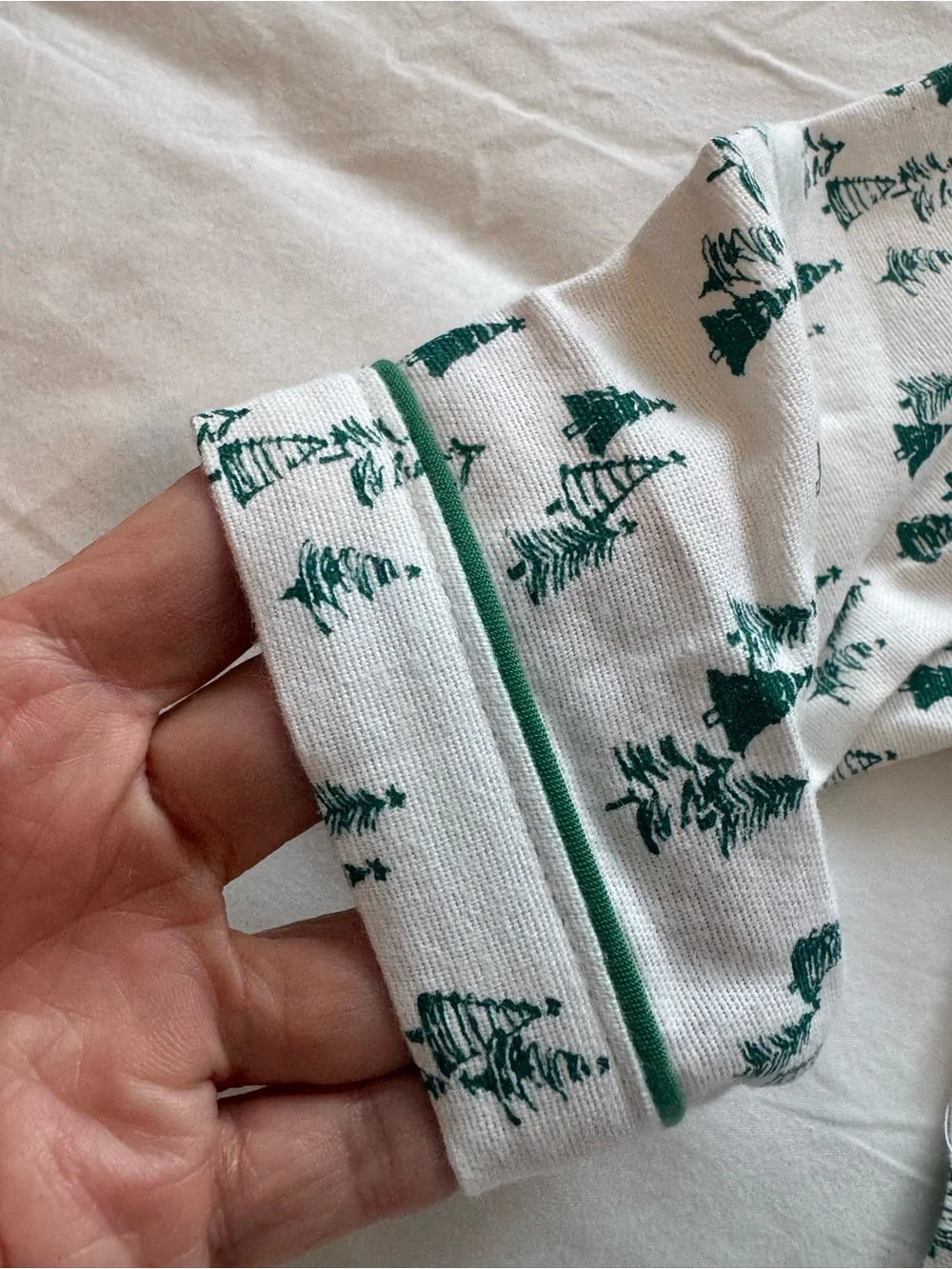 Petite Plume Christmas trees Pajama Set NWT 12-18 month